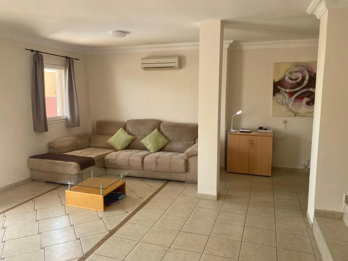 Dom wakacyjny Casa Mariben, Vacation Rental Home Vv 3 Bedrooms Private Pool With Sea Views Callao Salvaje Hiszpania